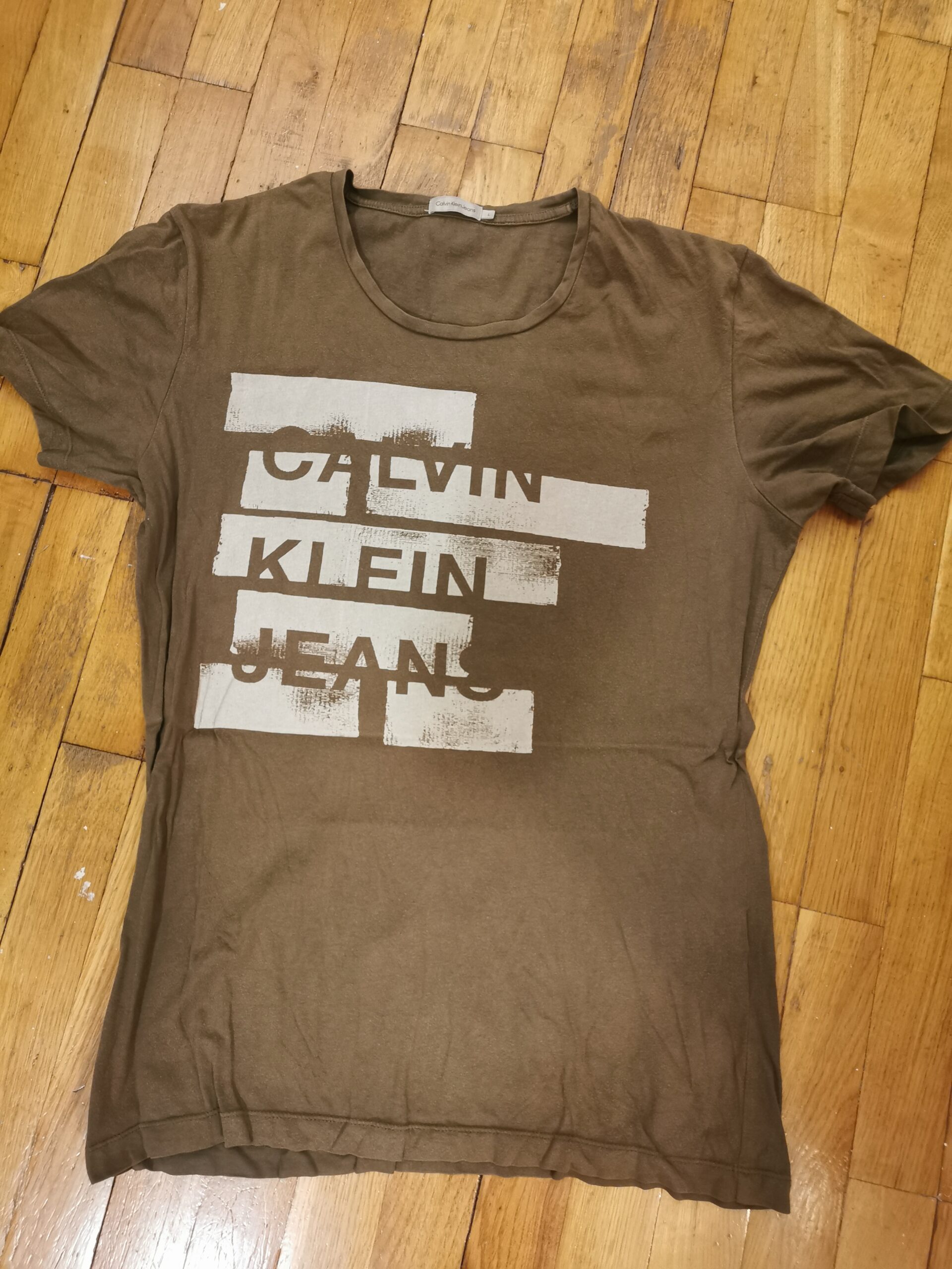 Muška majica L velicine