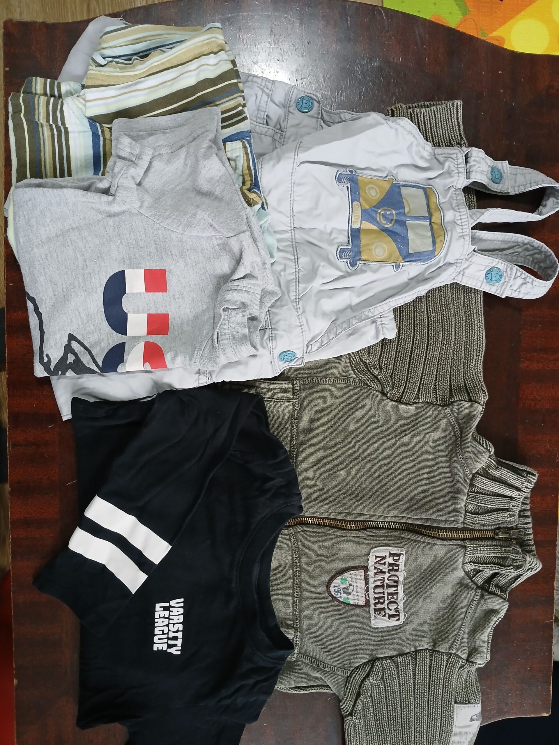 Paket odeće za dečaka br. 92